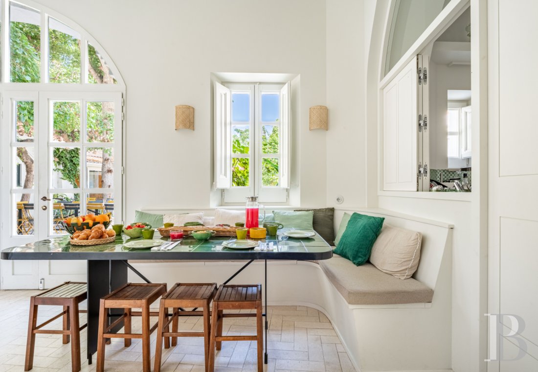 À Cadaques, dans le Parc naturel de Cap de Creus, une impressionnante maison de Peter Harnden, architecte des années 60 - photo  n°9